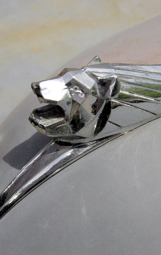 Peugeot 203 Camionette 1955 Hood Ornament